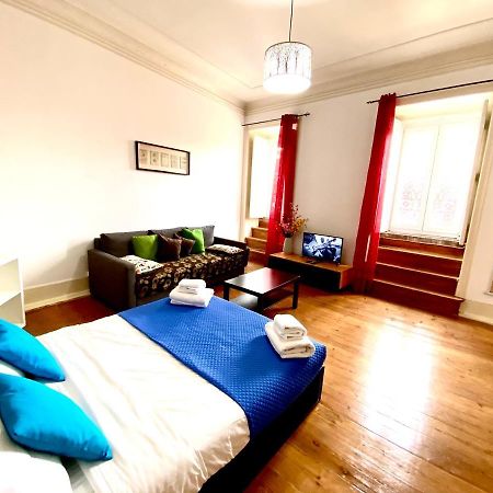 Classic Chiado 1 - Central Guest House Room With Shared Bathroom Lisboa 外观 照片