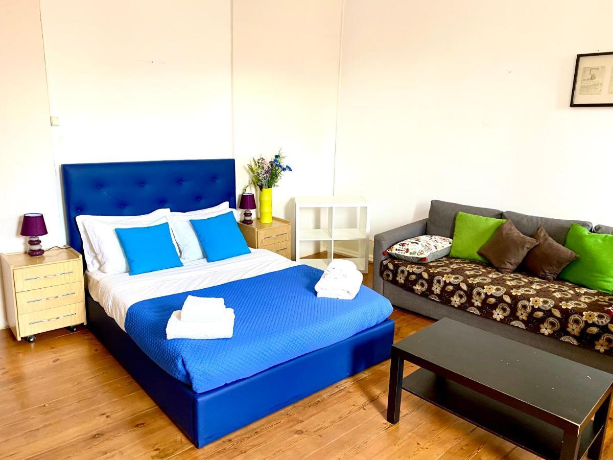 Classic Chiado 1 - Central Guest House Room With Shared Bathroom Lisboa 外观 照片