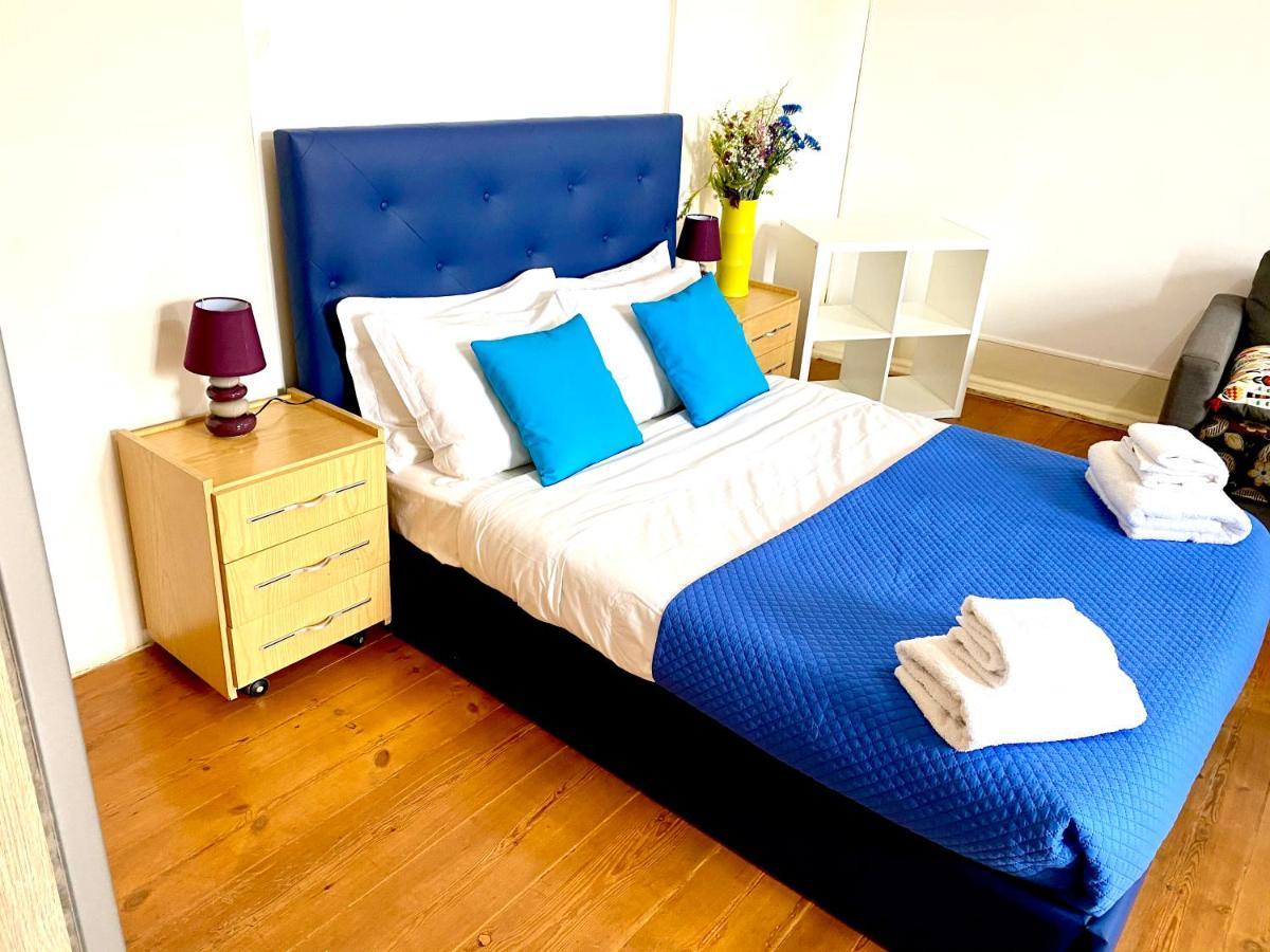 Classic Chiado 1 - Central Guest House Room With Shared Bathroom Lisboa 外观 照片