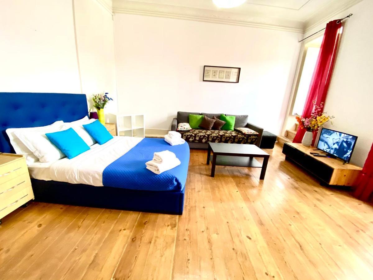Classic Chiado 1 - Central Guest House Room With Shared Bathroom Lisboa 外观 照片