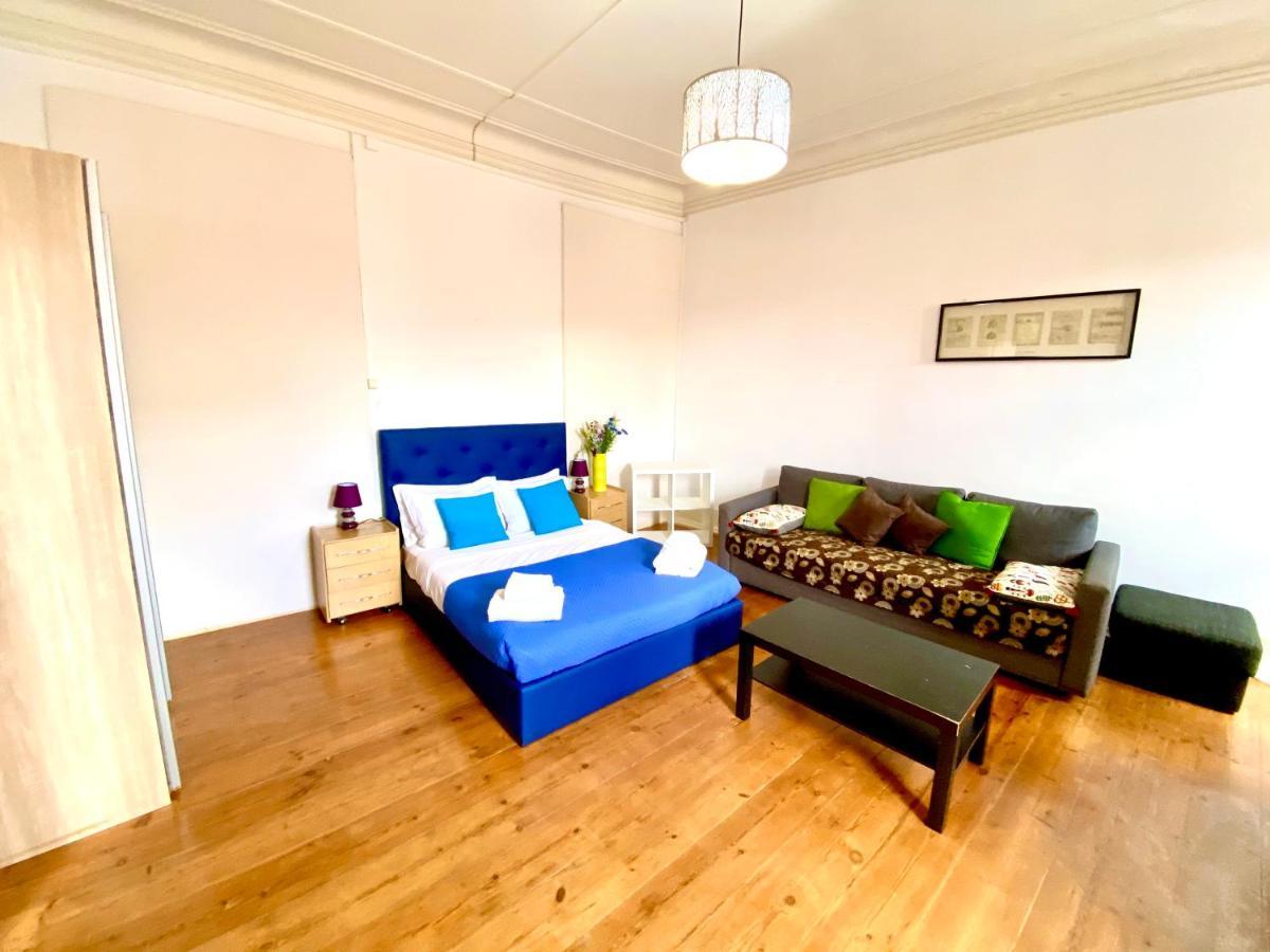 Classic Chiado 1 - Central Guest House Room With Shared Bathroom Lisboa 外观 照片